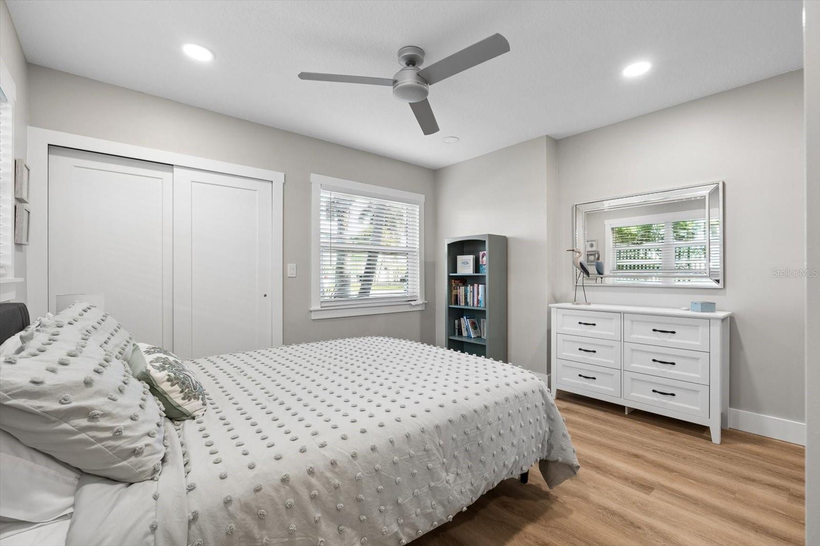 112 WALL STREET, Redington Shores, FL 33708