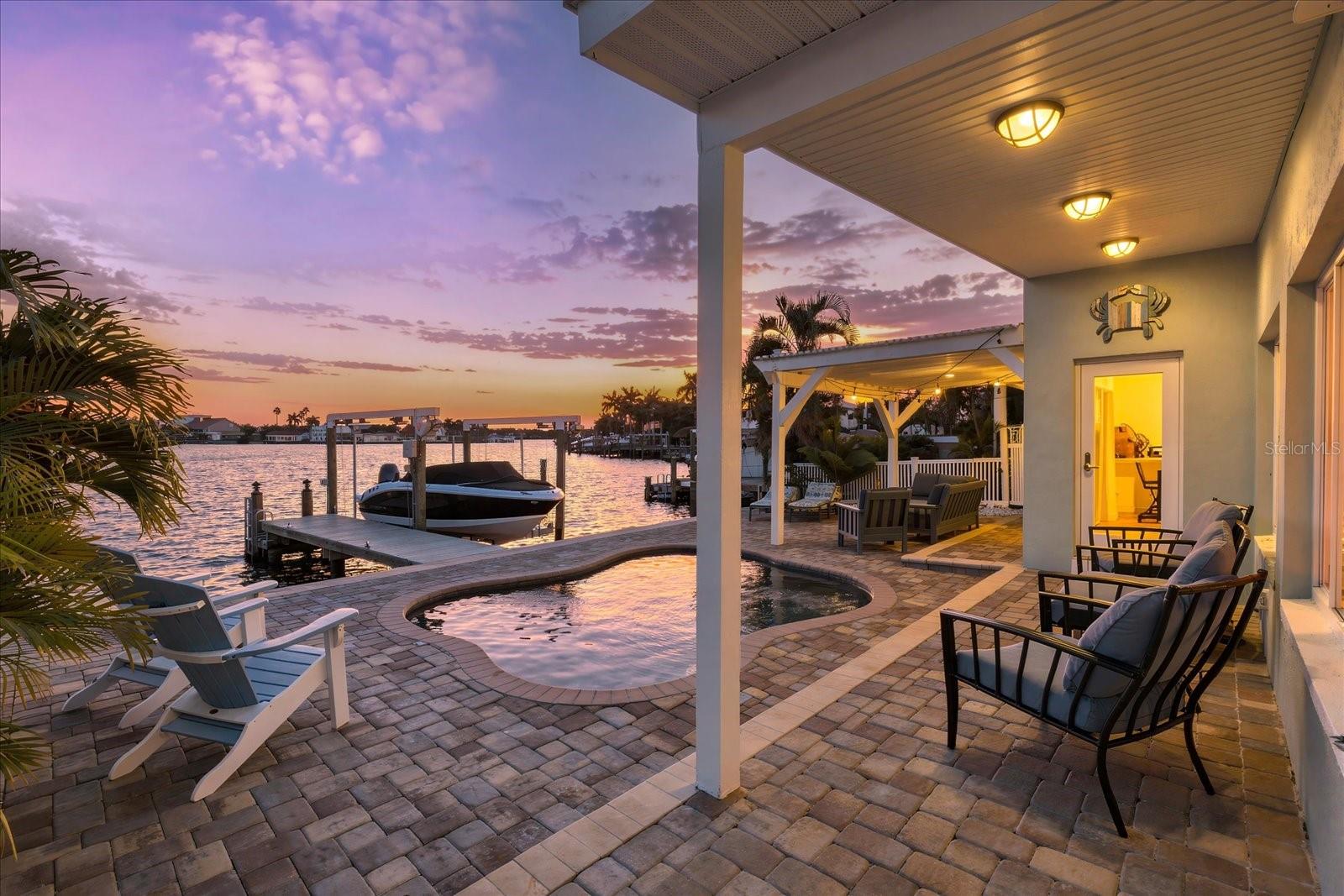 112 WALL STREET, Redington Shores, FL 33708