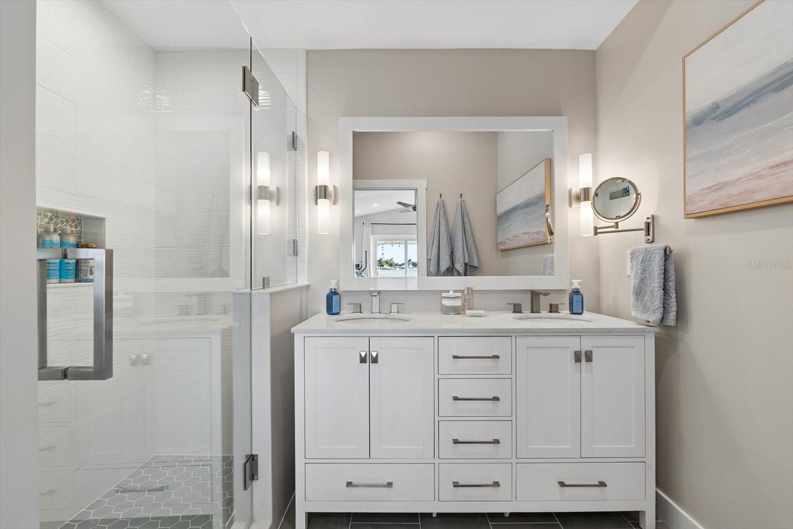112 WALL STREET, Redington Shores, FL 33708