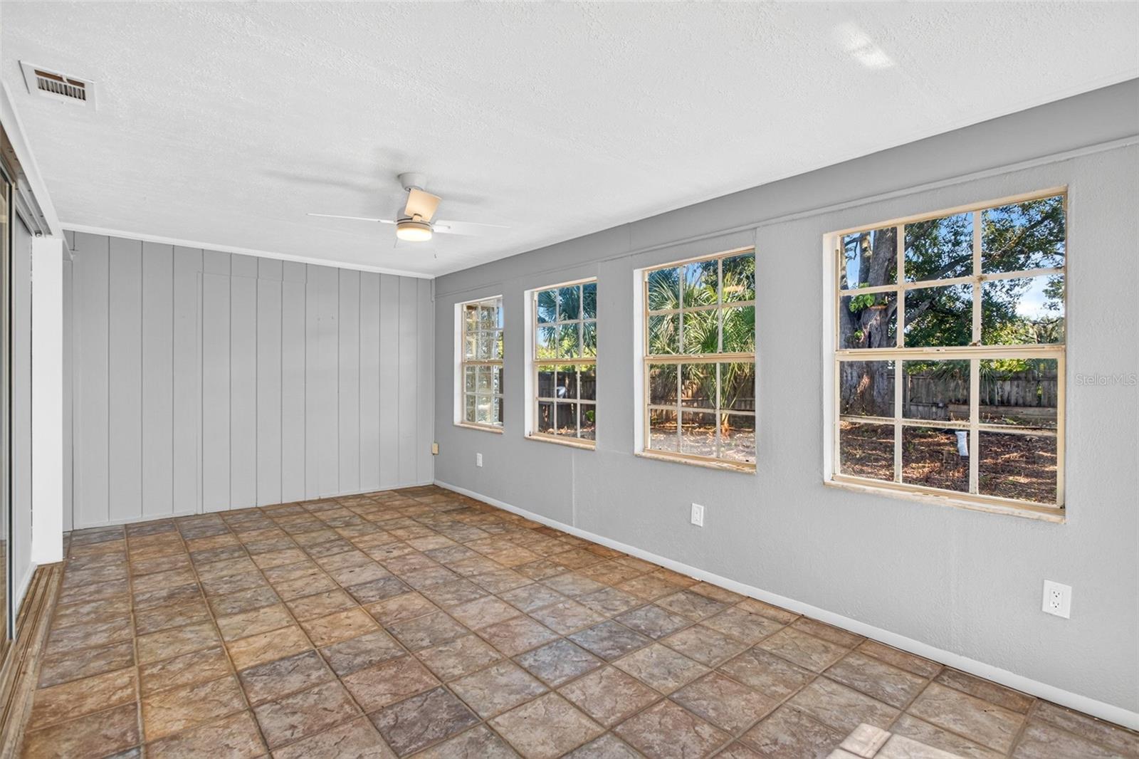 408 13TH STREET SW, Ruskin, FL 33570