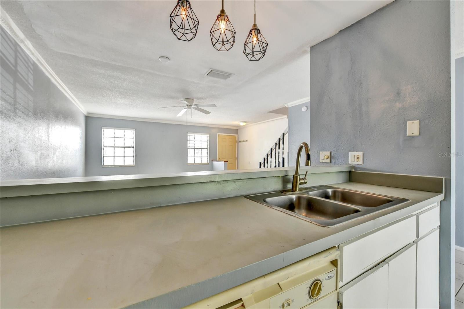 5320 ABINGER COURT, Tampa, FL 33624