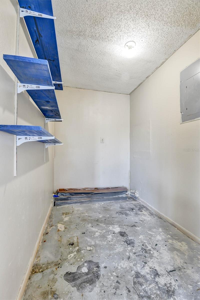5320 ABINGER COURT, Tampa, FL 33624