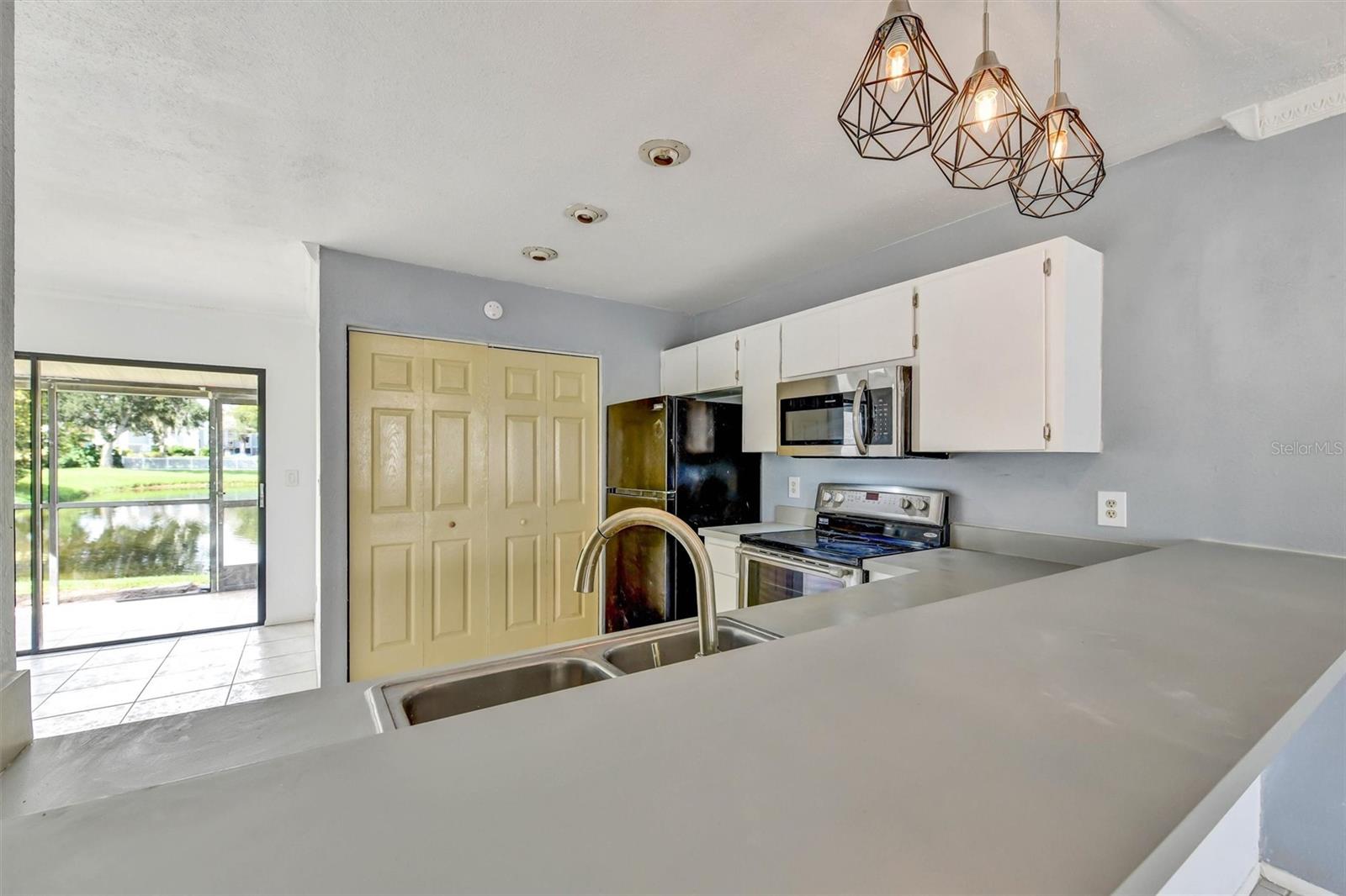 5320 ABINGER COURT, Tampa, FL 33624