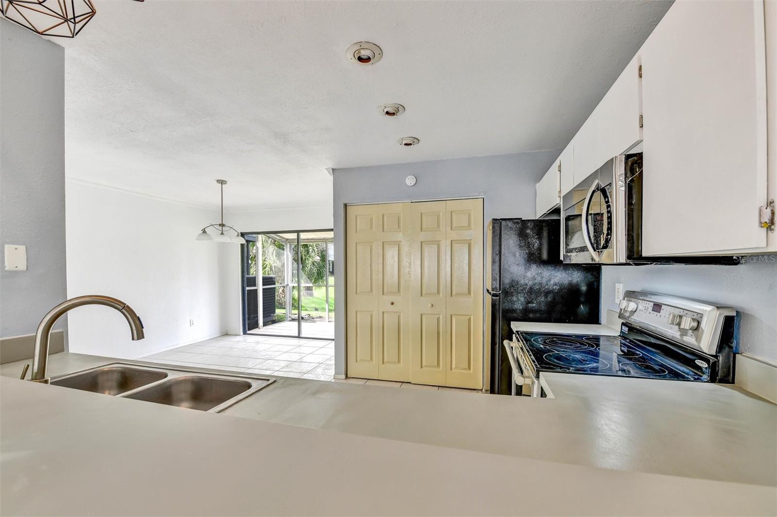5320 ABINGER COURT, Tampa, FL 33624