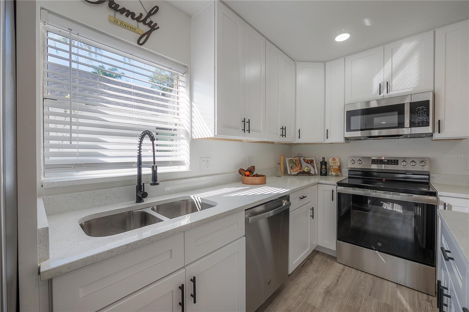 6714 N HARER STREET, Tampa, FL 33604
