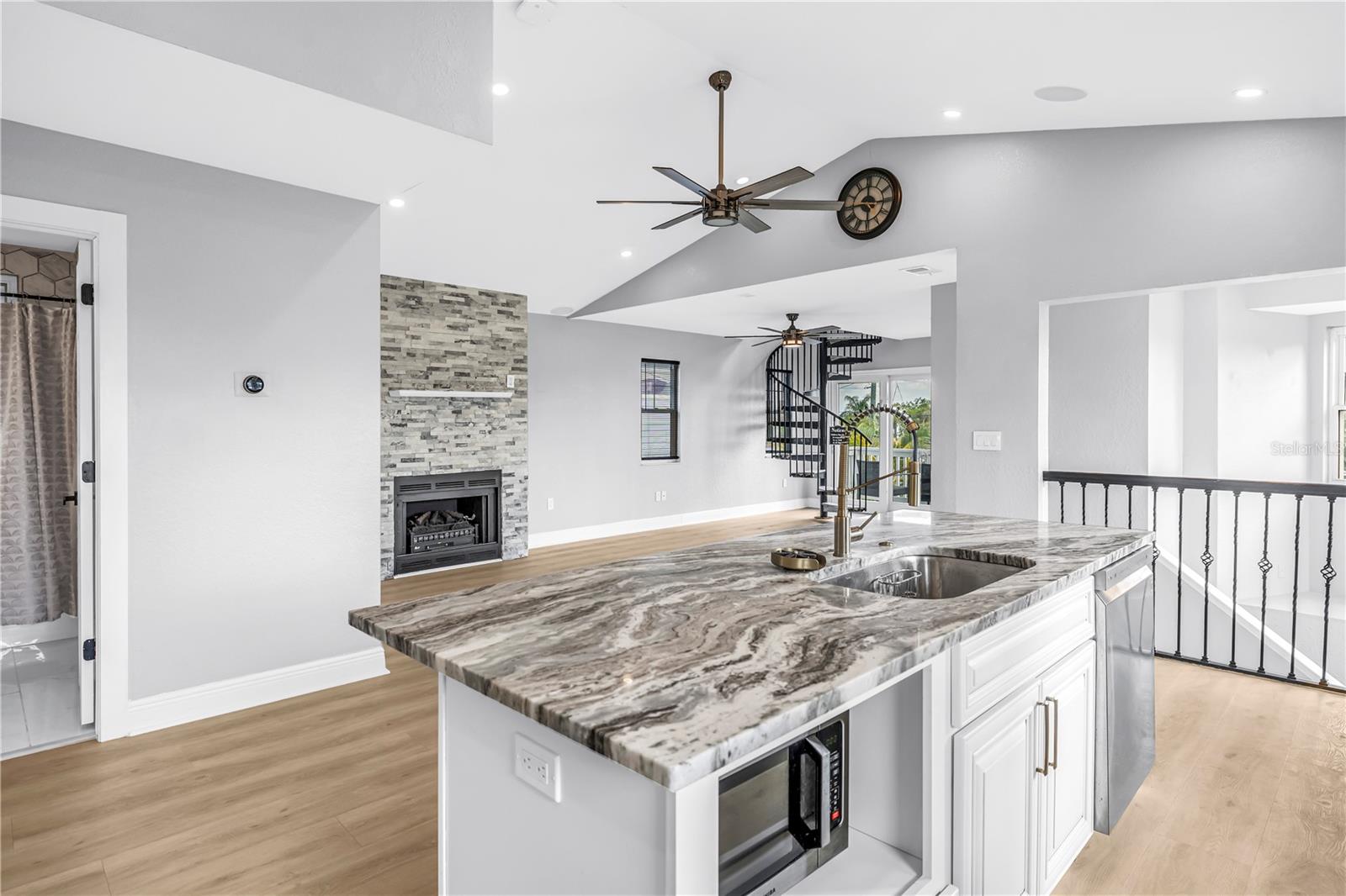 14500 N BAYSHORE DRIVE, Madeira Beach, FL 33708