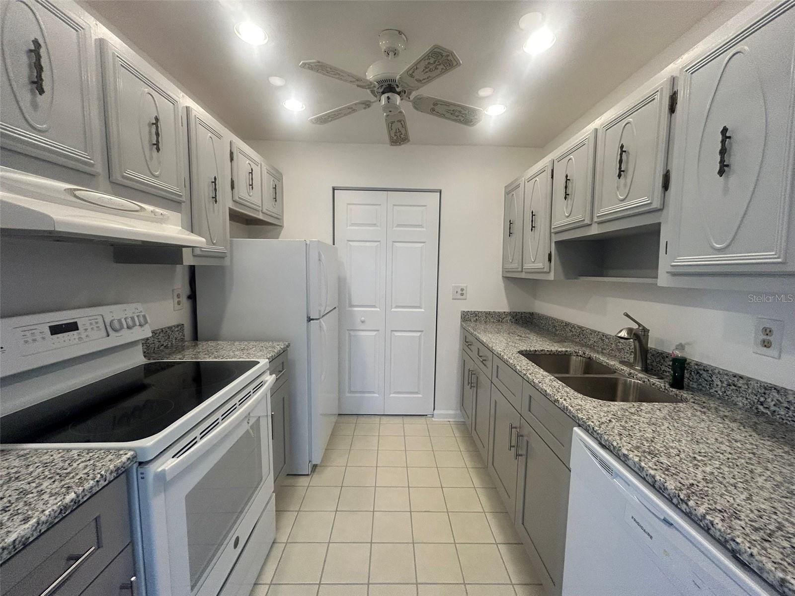 1235 14TH CIRCLE SE, #93, Largo, FL 33771