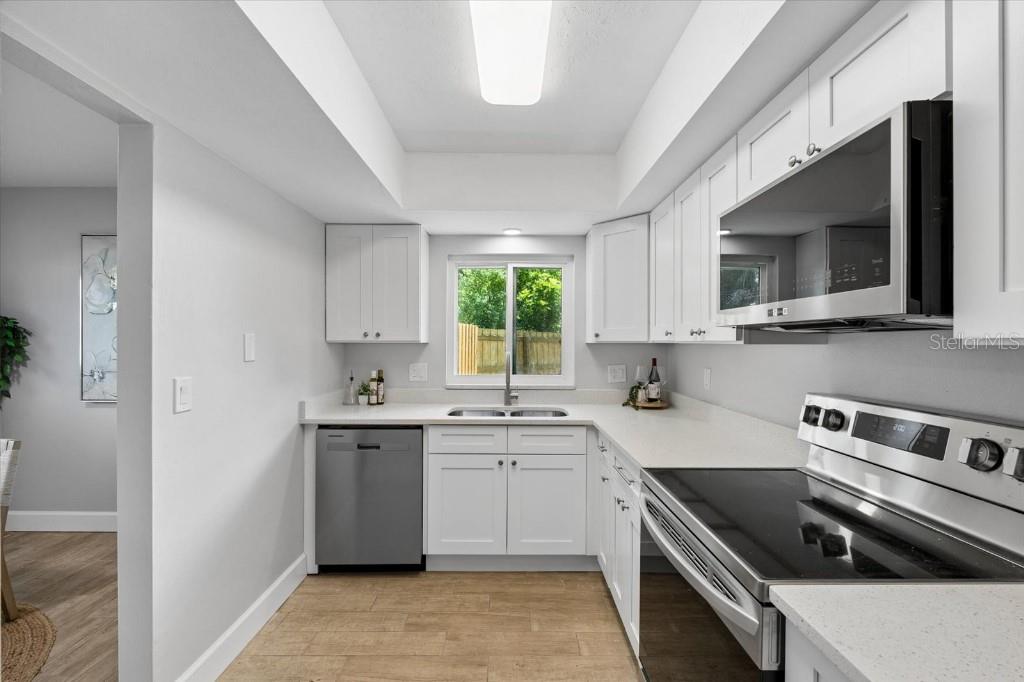 3301 SHERWOOD DRIVE, Largo, FL 33771