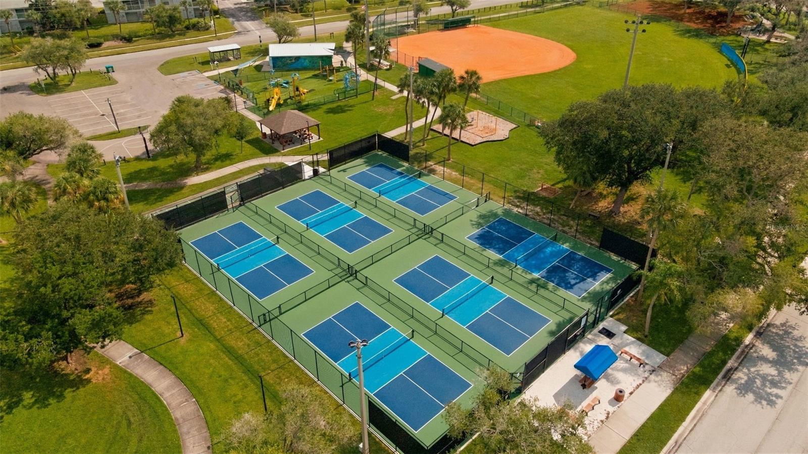 12000 CAPRI CIRCLE S, #20, Treasure Island, FL 33706