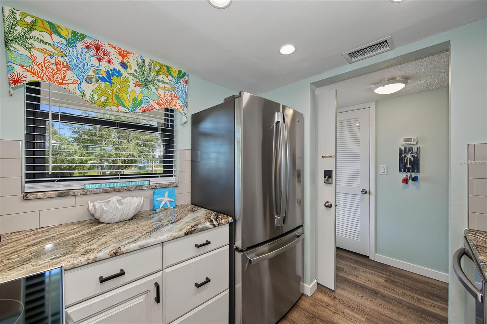 12000 CAPRI CIRCLE S, #20, Treasure Island, FL 33706