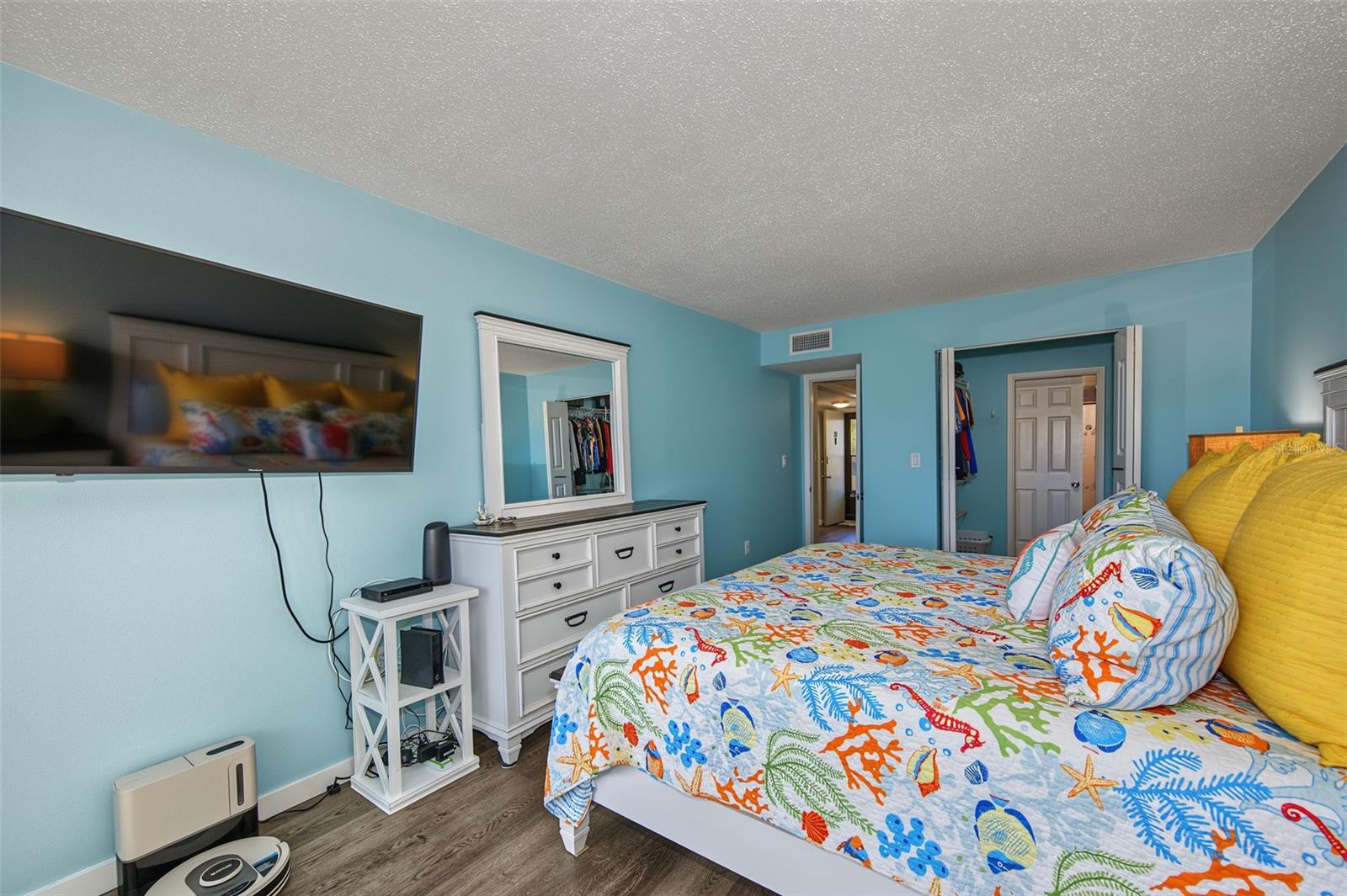 12000 CAPRI CIRCLE S, #20, Treasure Island, FL 33706