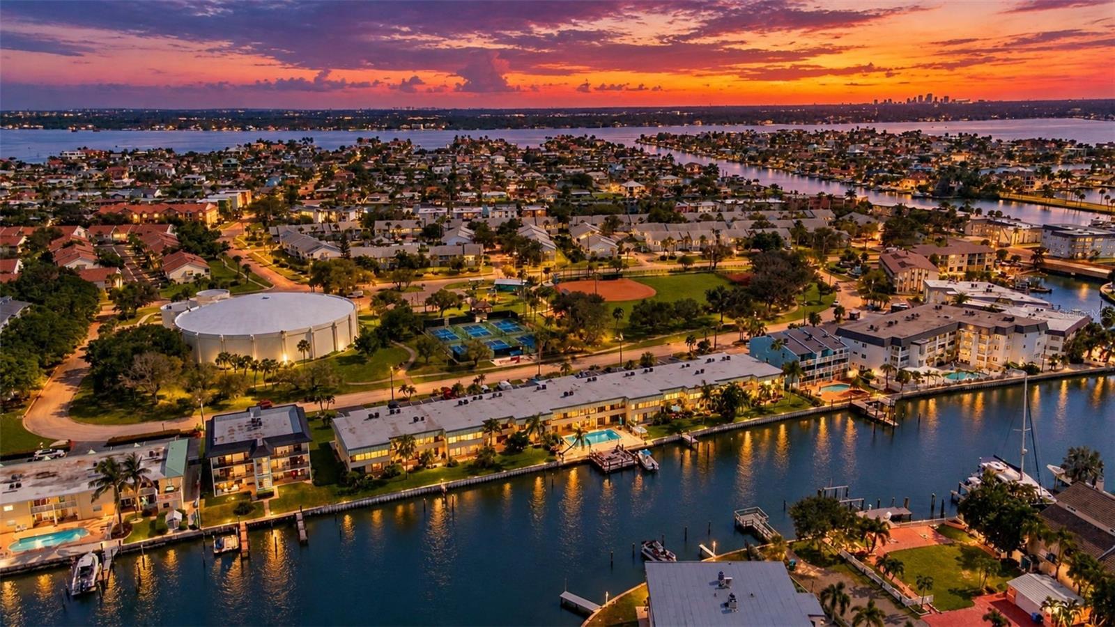 12000 CAPRI CIRCLE S, #20, Treasure Island, FL 33706