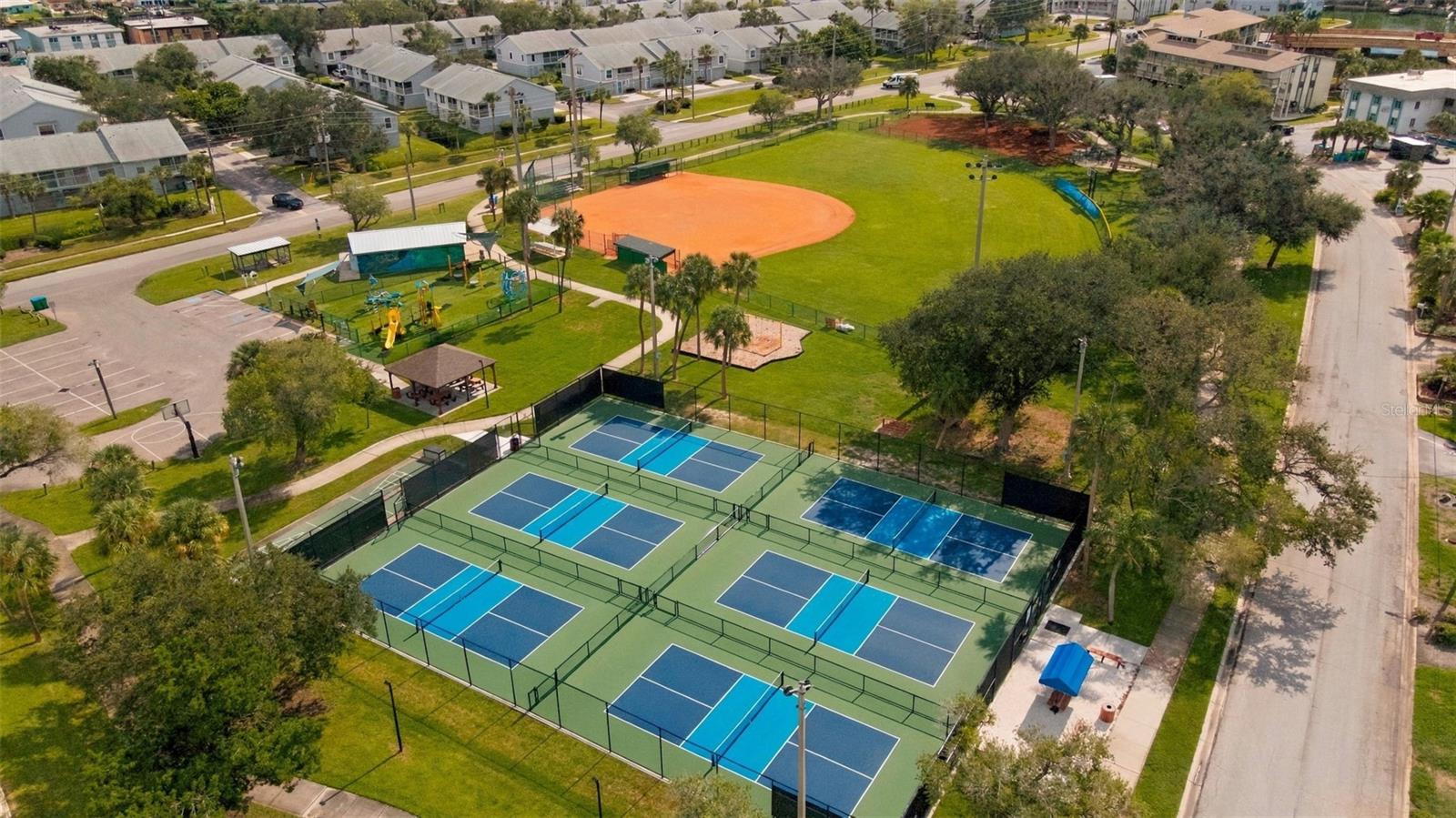 12000 CAPRI CIRCLE S, #20, Treasure Island, FL 33706