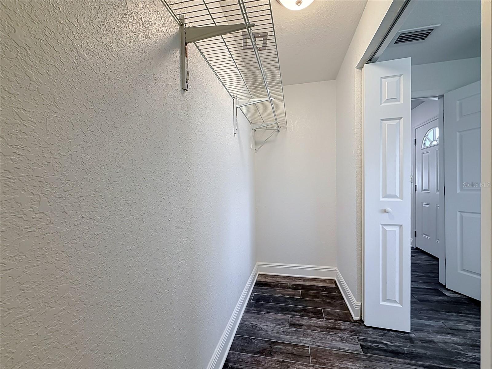 427 39TH STREET S, St Petersburg, FL 33711
