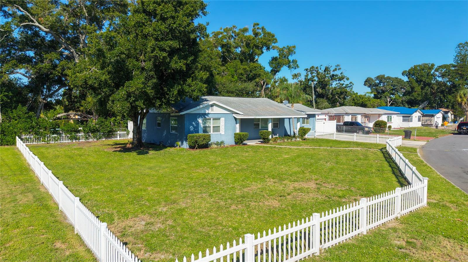 427 39TH STREET S, St Petersburg, FL 33711