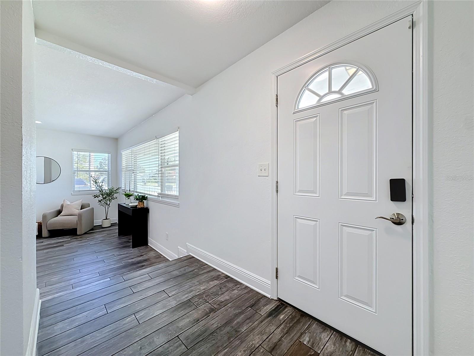 427 39TH STREET S, St Petersburg, FL 33711