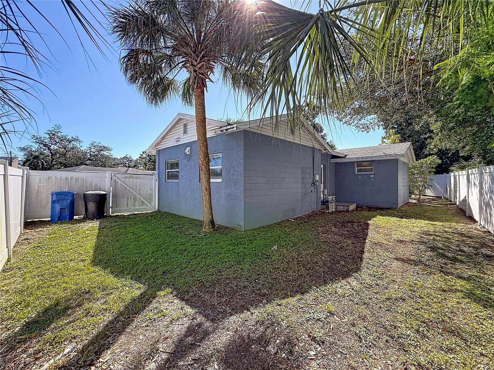 427 39TH STREET S, St Petersburg, FL 33711