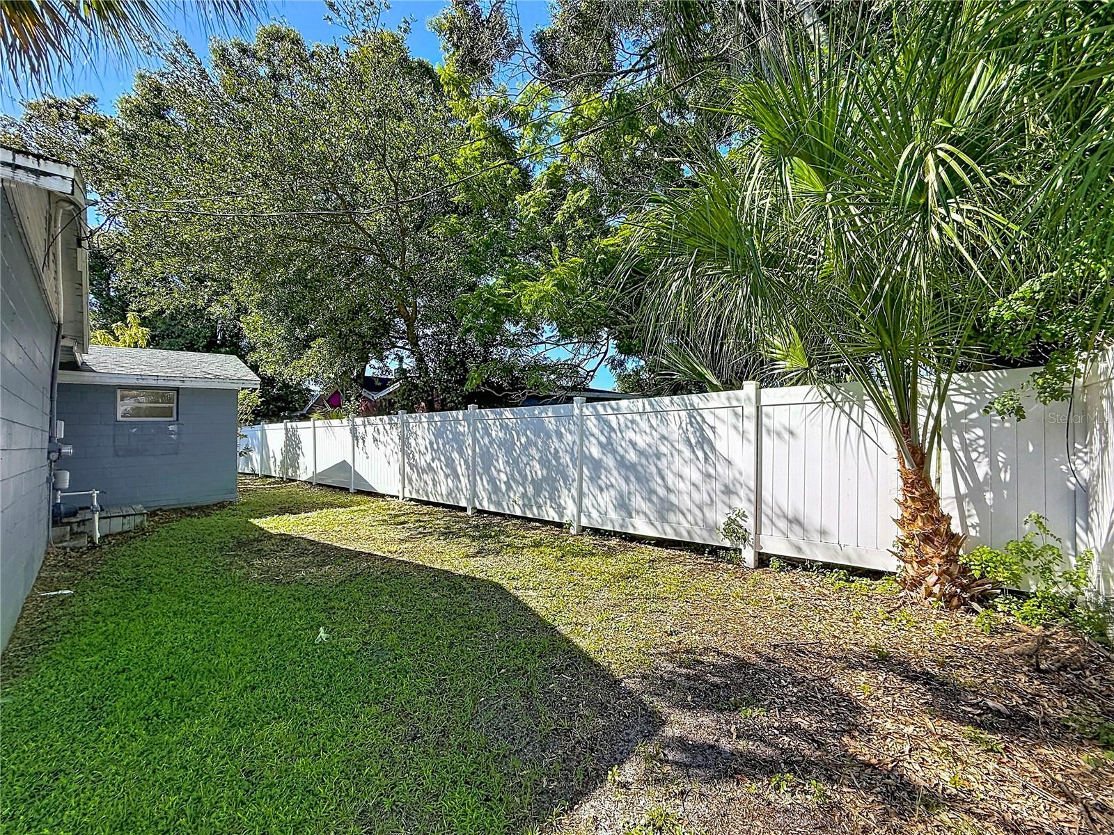 427 39TH STREET S, St Petersburg, FL 33711