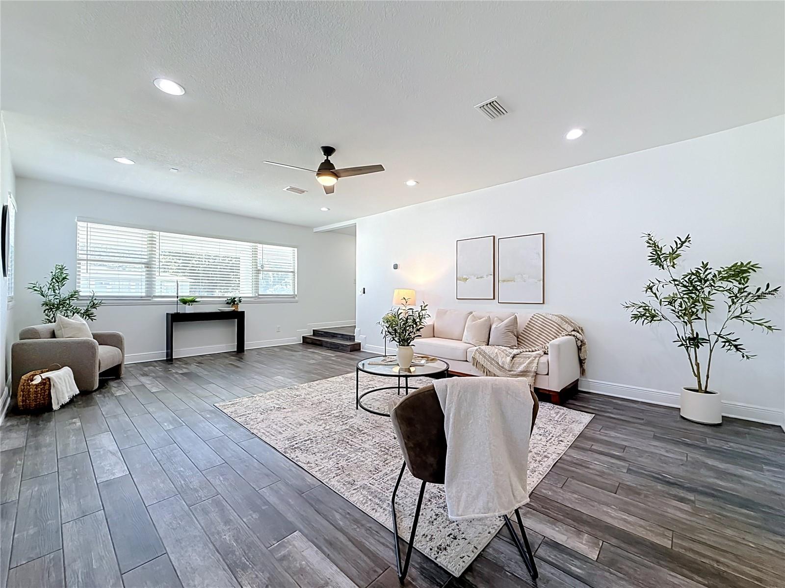 427 39TH STREET S, St Petersburg, FL 33711