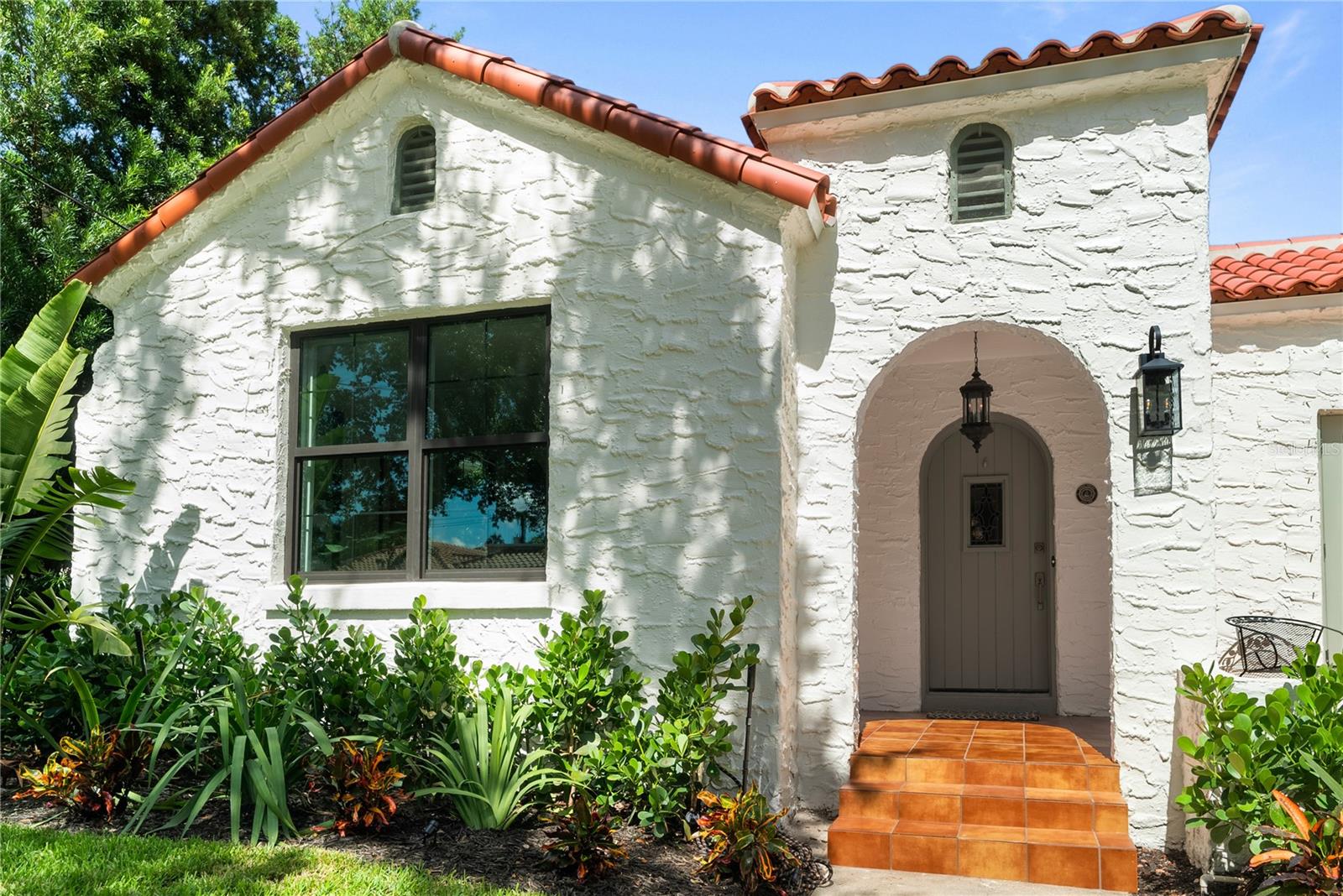 4521 W AZEELE STREET, Tampa, FL 33609 4521 W AZEELE STREET, Tampa, FL 33609
