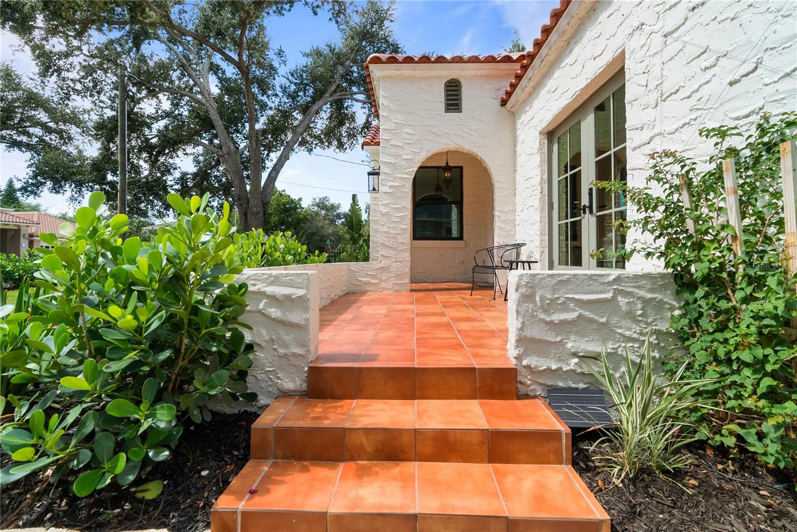 4521 W AZEELE STREET, Tampa, FL 33609 4521 W AZEELE STREET, Tampa, FL 33609