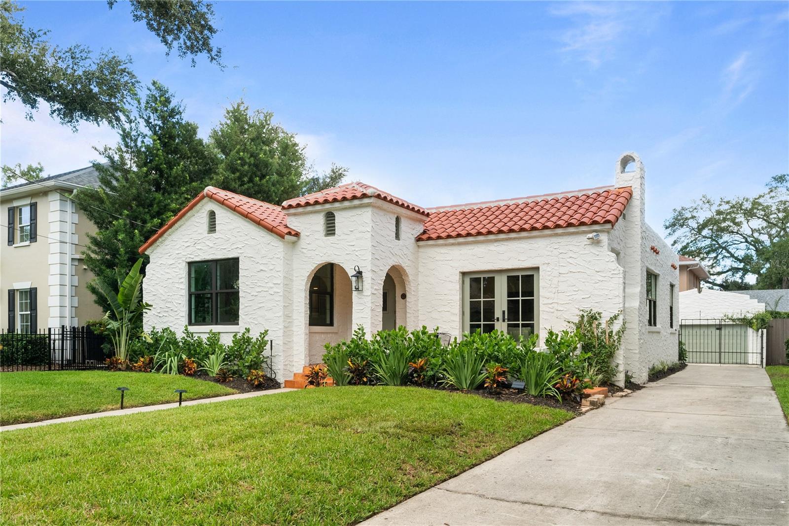 4521 W AZEELE STREET, Tampa, FL 33609