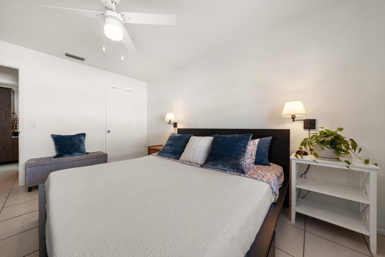 1442 NORMANDY PARK DRIVE, #6, Clearwater, FL 33756