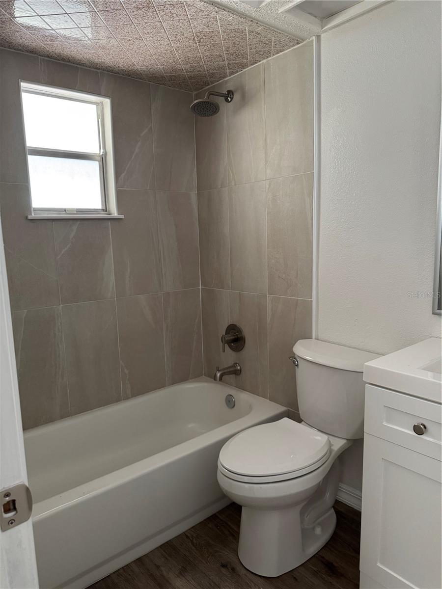 2433 LACKLAND AVENUE, Spring Hill, FL 34608