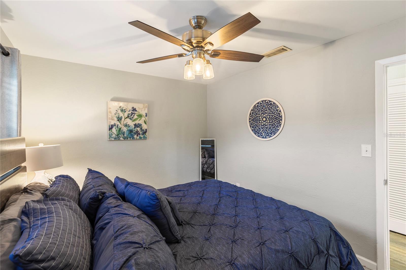 1832 69TH AVENUE S, St Petersburg, FL 33712