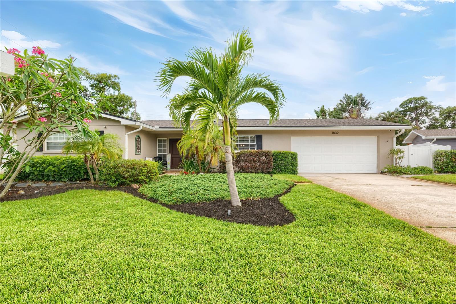 1832 69TH AVENUE S, St Petersburg, FL 33712