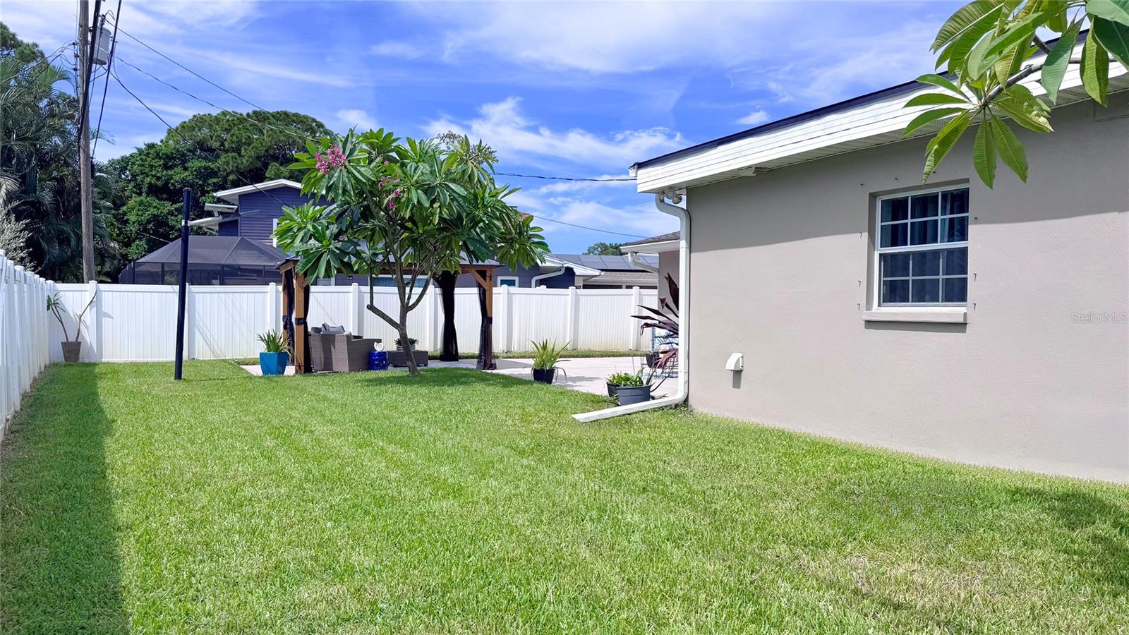 1832 69TH AVENUE S, St Petersburg, FL 33712