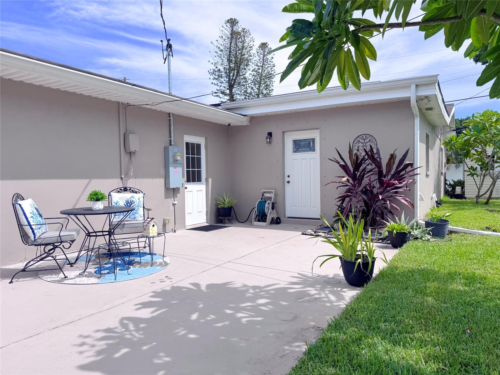 1832 69TH AVENUE S, St Petersburg, FL 33712
