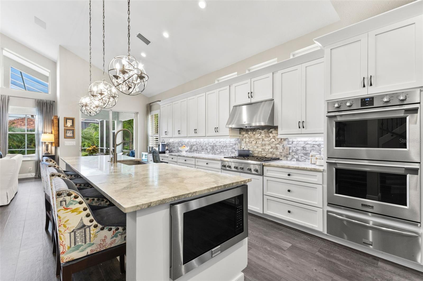 304 9TH AVENUE E, Palmetto, FL 34221