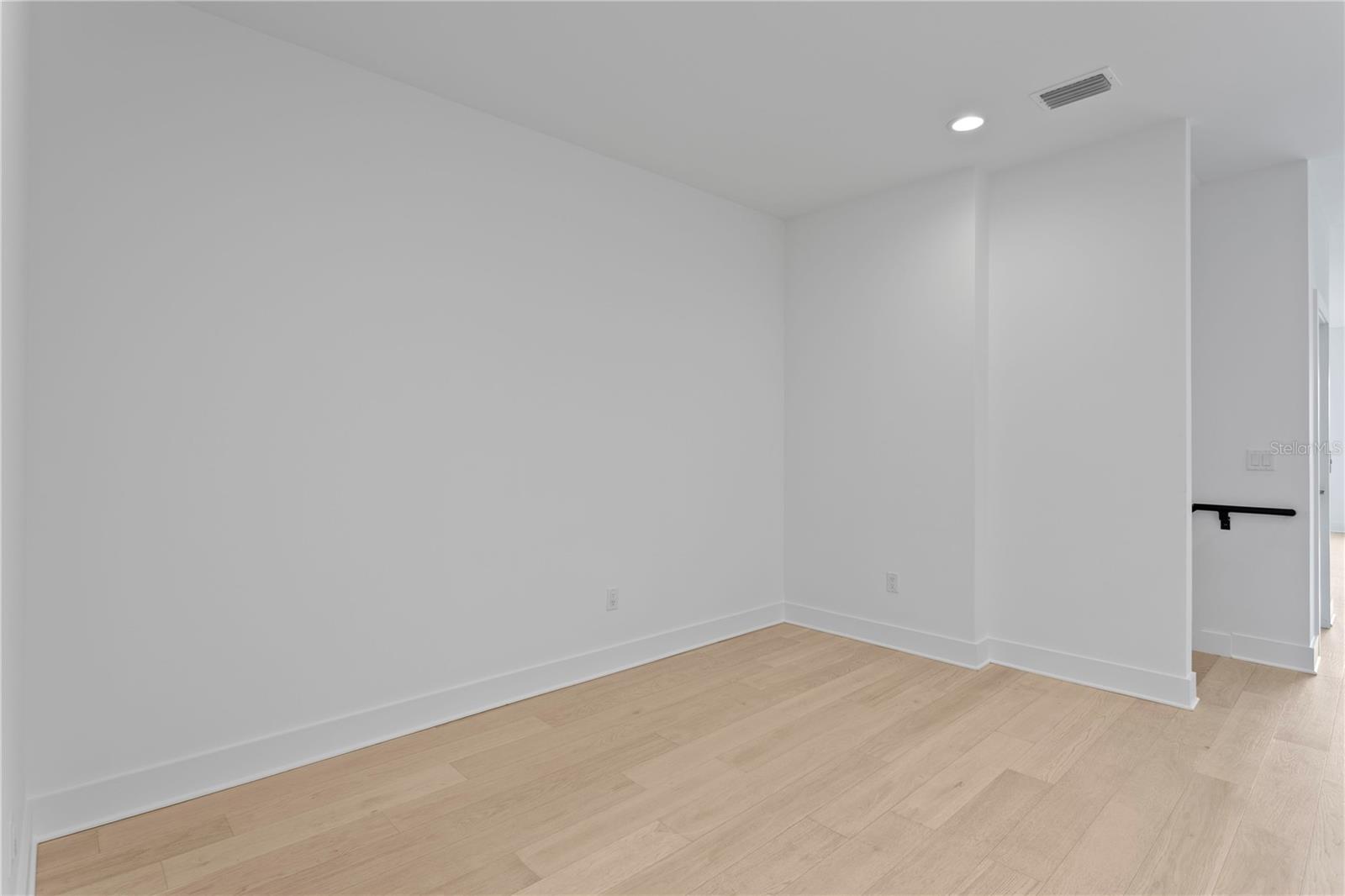 90 COLUMBIA DRIVE, #5, Tampa, FL 33606