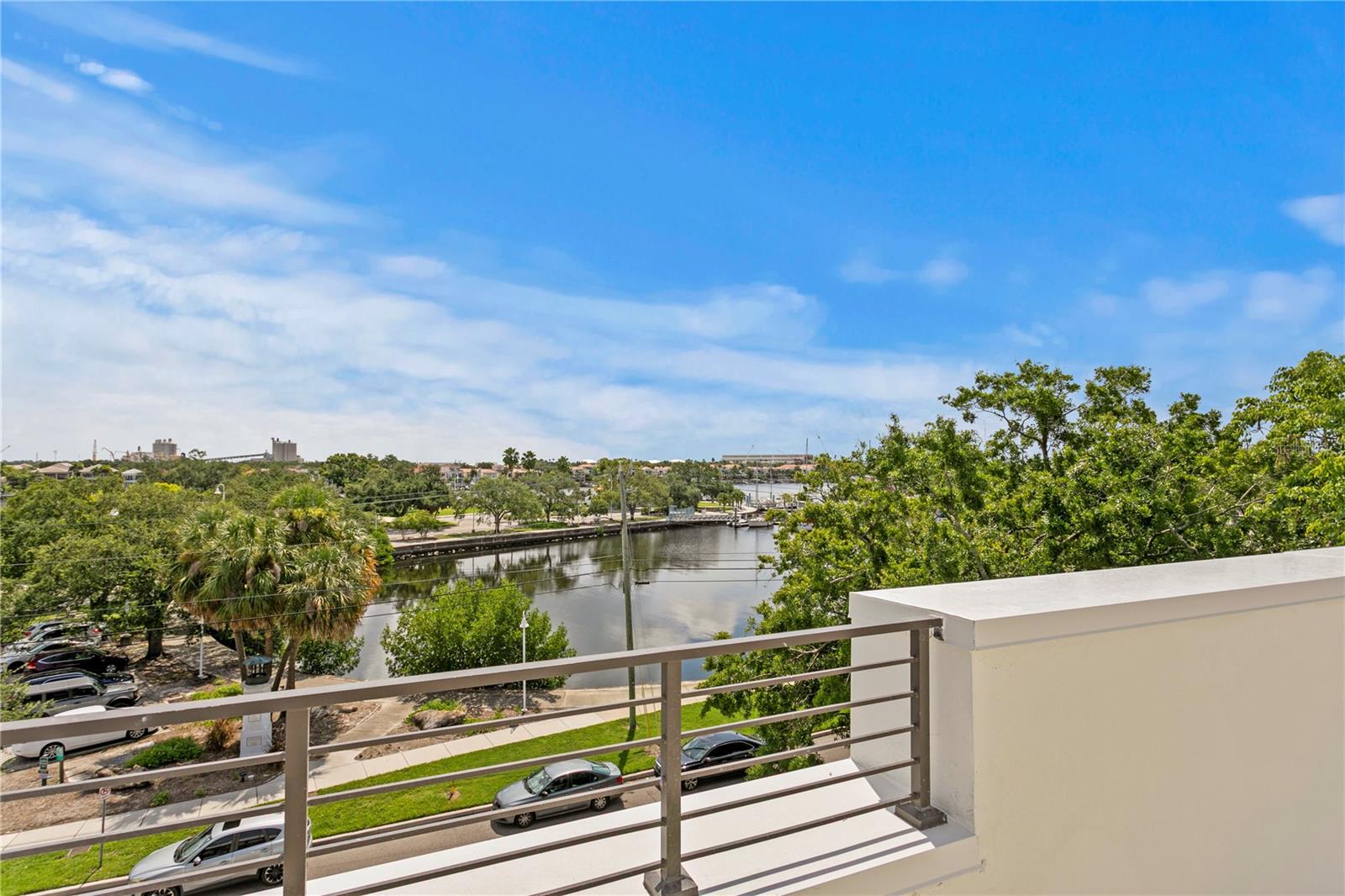 90 COLUMBIA DRIVE, #5, Tampa, FL 33606