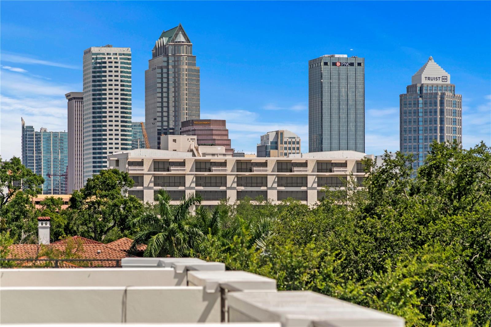 90 COLUMBIA DRIVE, #5, Tampa, FL 33606