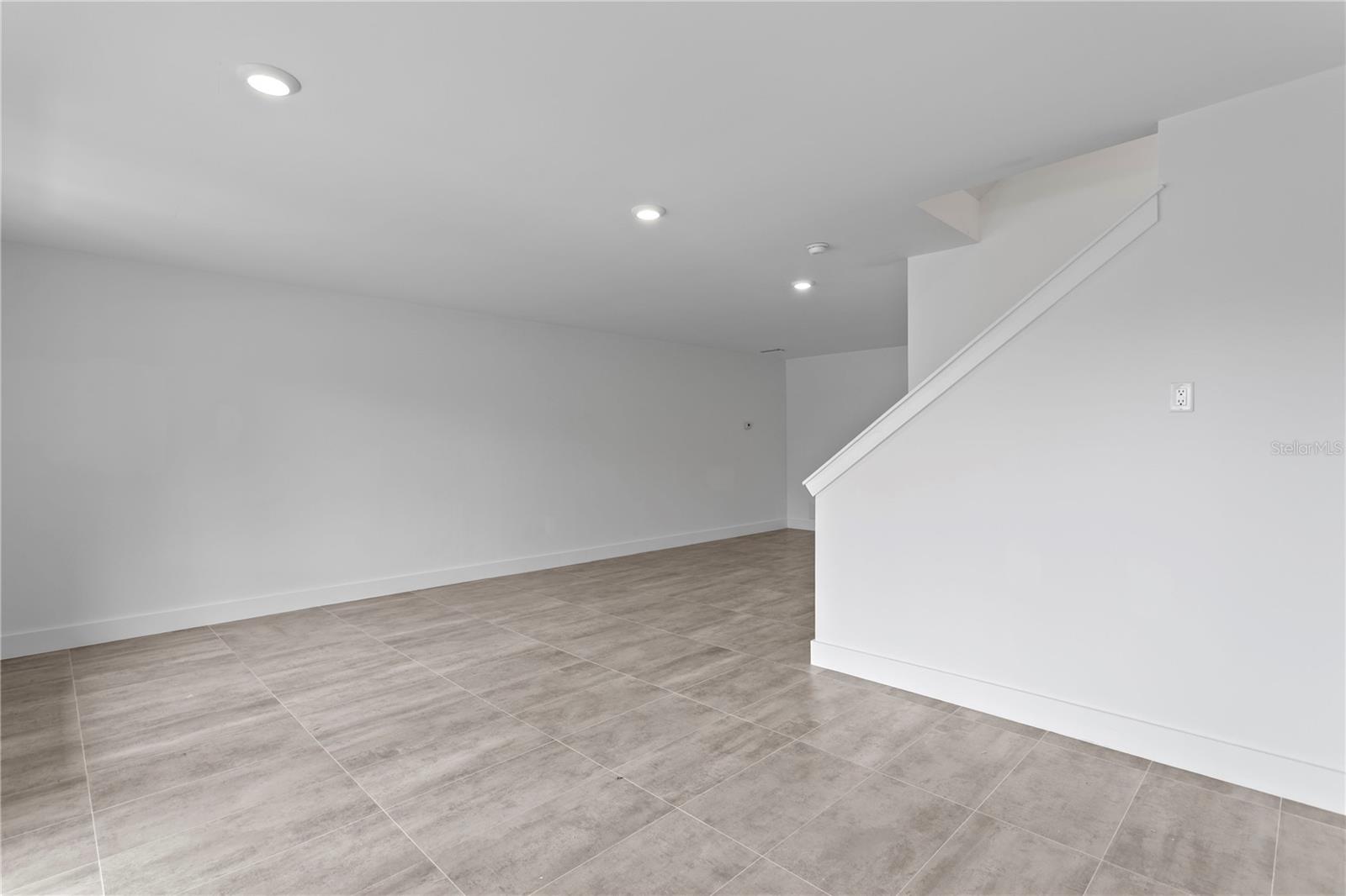 90 COLUMBIA DRIVE, #5, Tampa, FL 33606