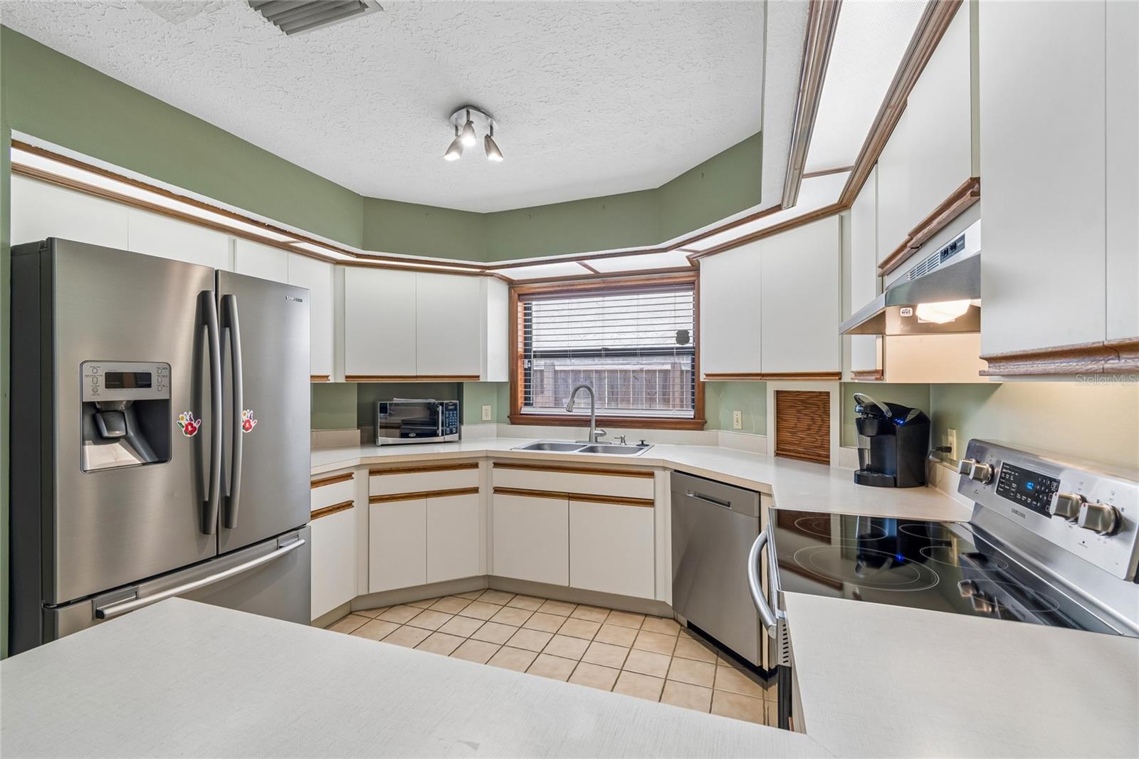 3822 COLD CREEK DRIVE, Valrico, FL 33594