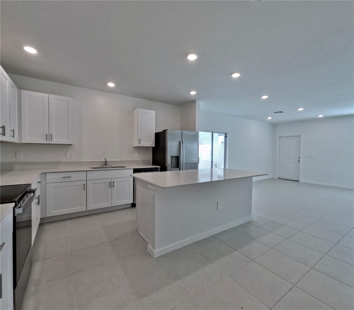 10174 GLADESONG LANE, Riverview, FL 33578