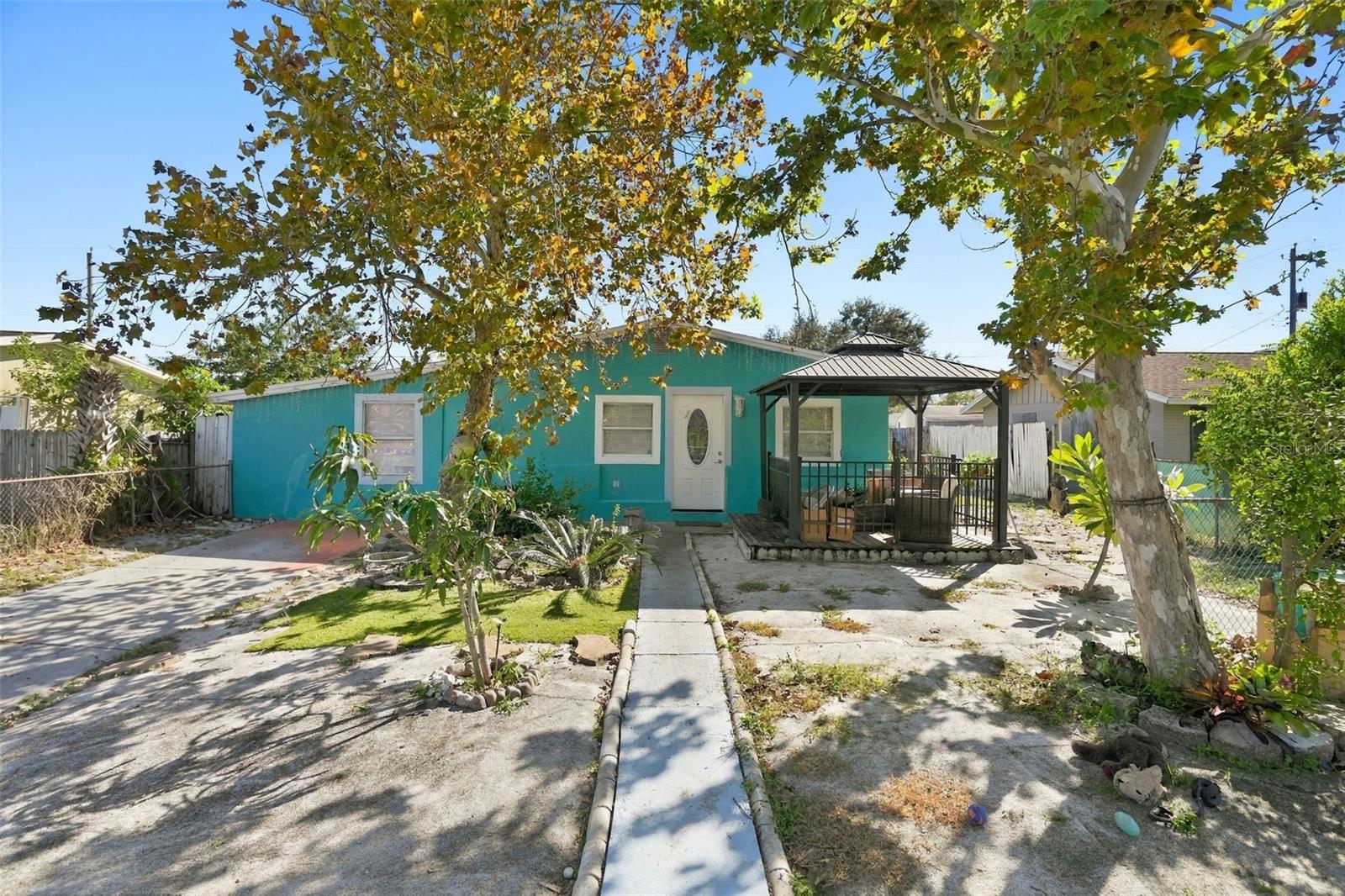 6820 LARMON STREET, Tampa, FL 33634 6820 LARMON STREET, Tampa, FL 33634