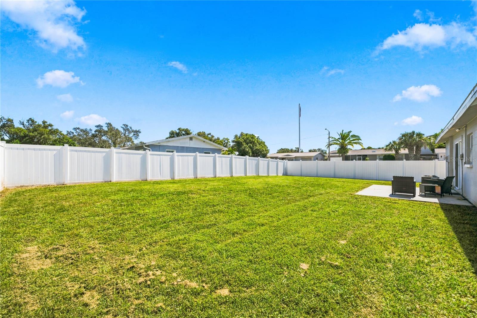 9453 GOLDEN GROVE STREET, Seminole, FL 33772