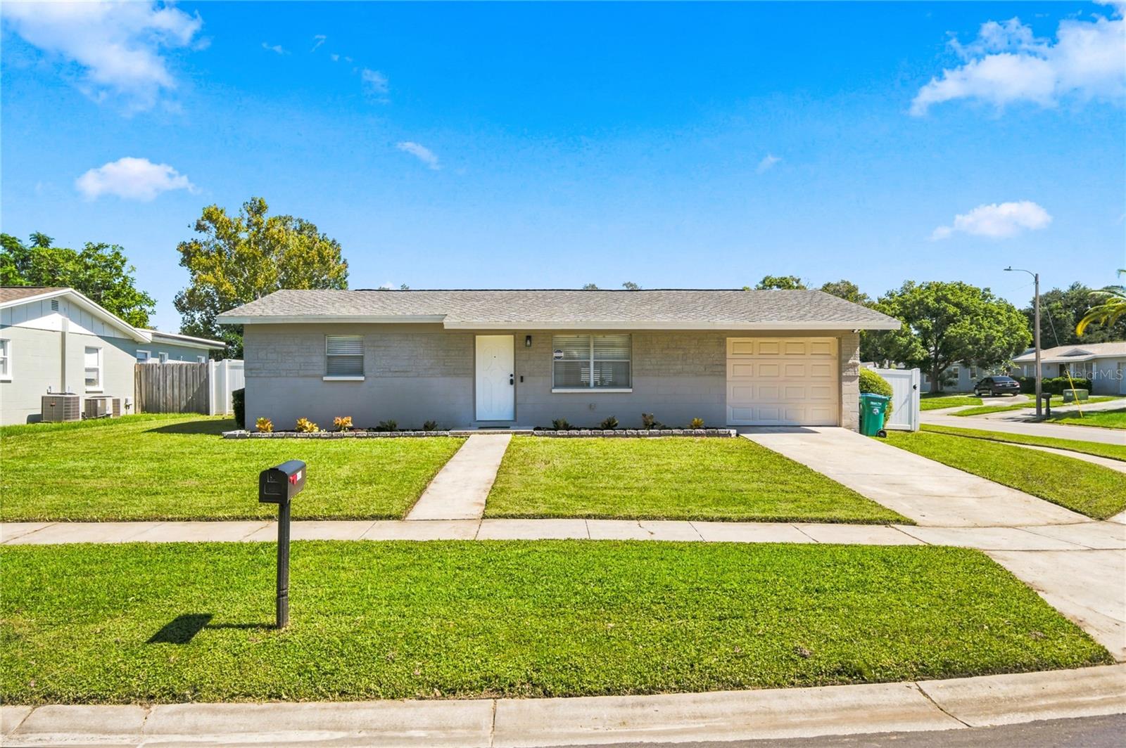 9453 GOLDEN GROVE STREET, Seminole, FL 33772 9453 GOLDEN GROVE STREET, Seminole, FL 33772