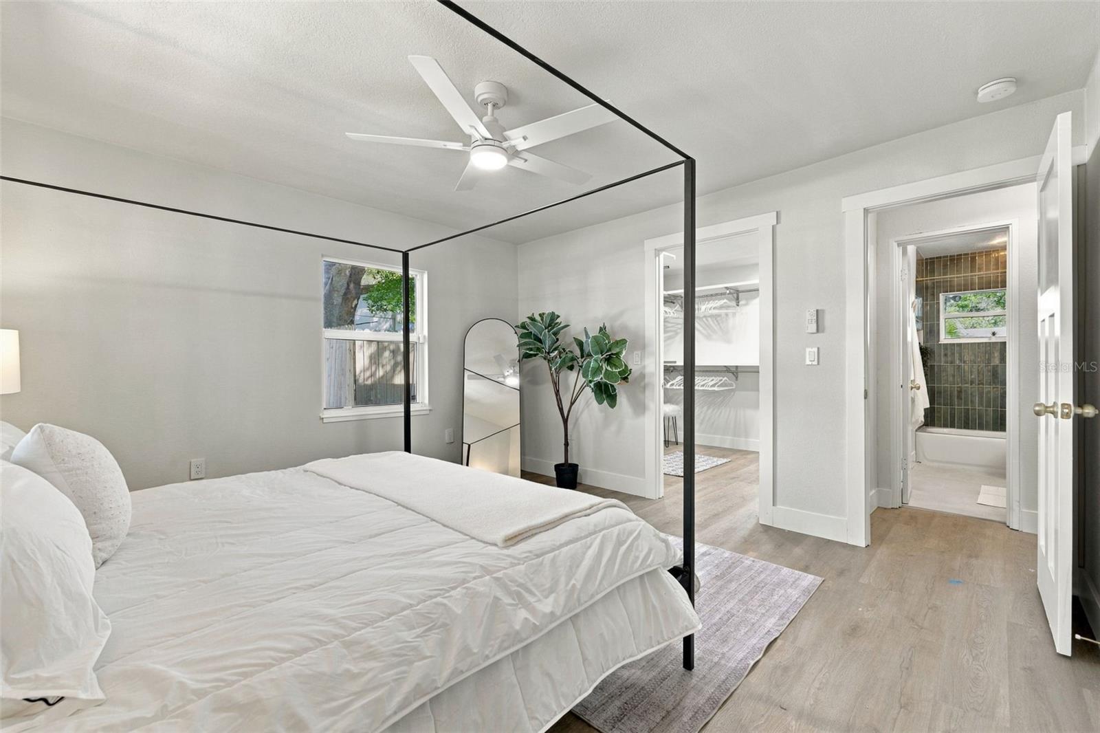 4506 S CAMERON AVENUE, Tampa, FL 33611