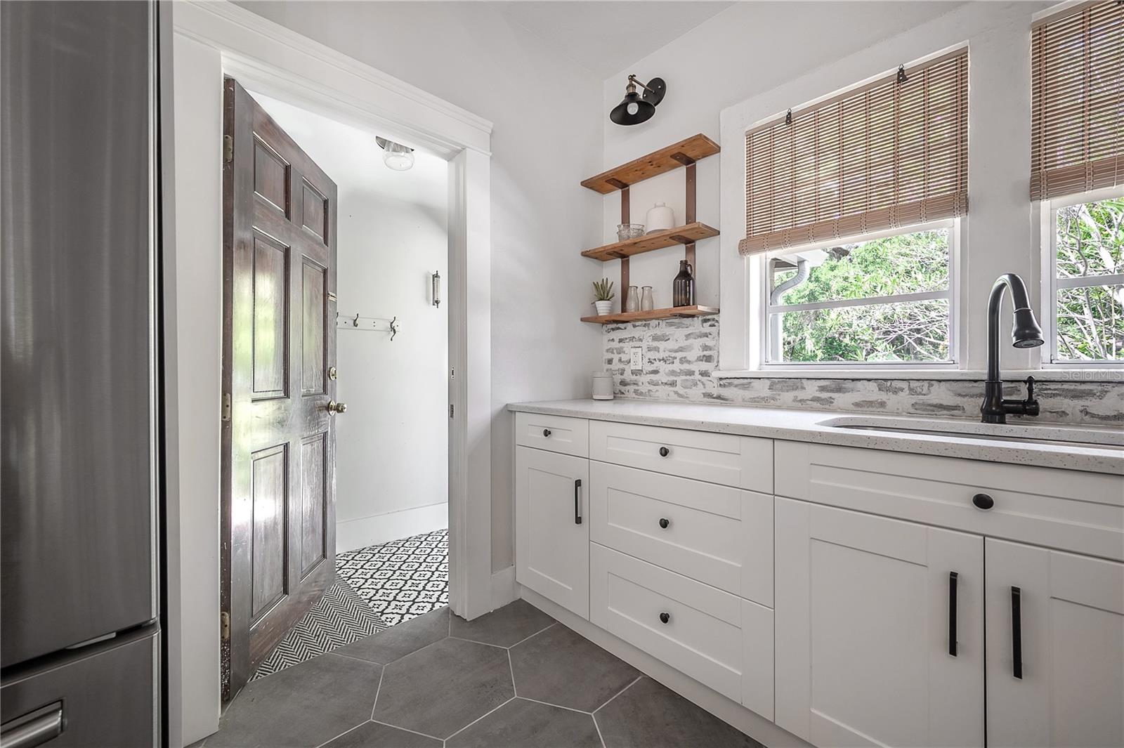 236 W NORTH STREET, #A, Tampa, FL 33604