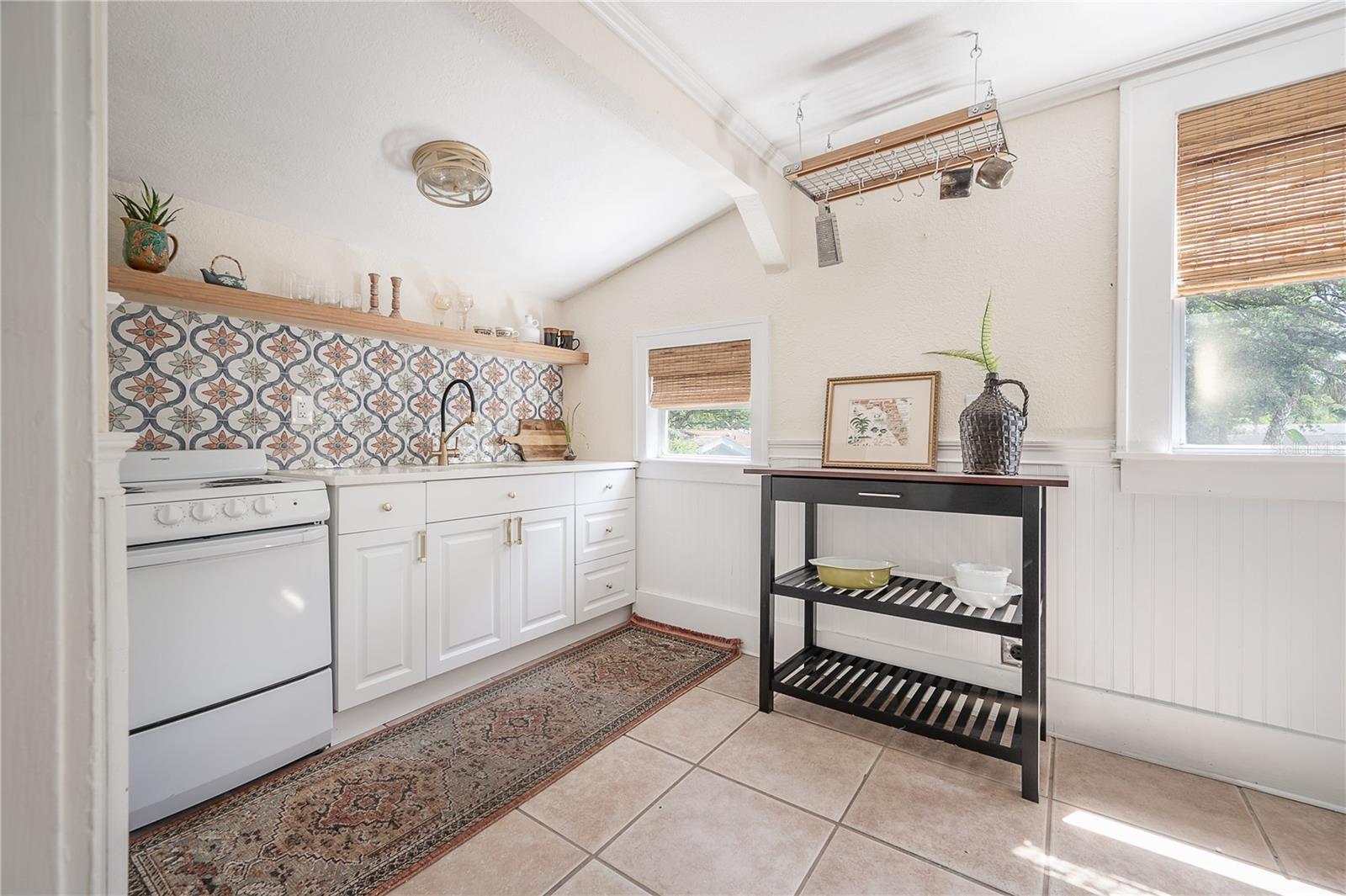 236 W NORTH STREET, #D, Tampa, FL 33604