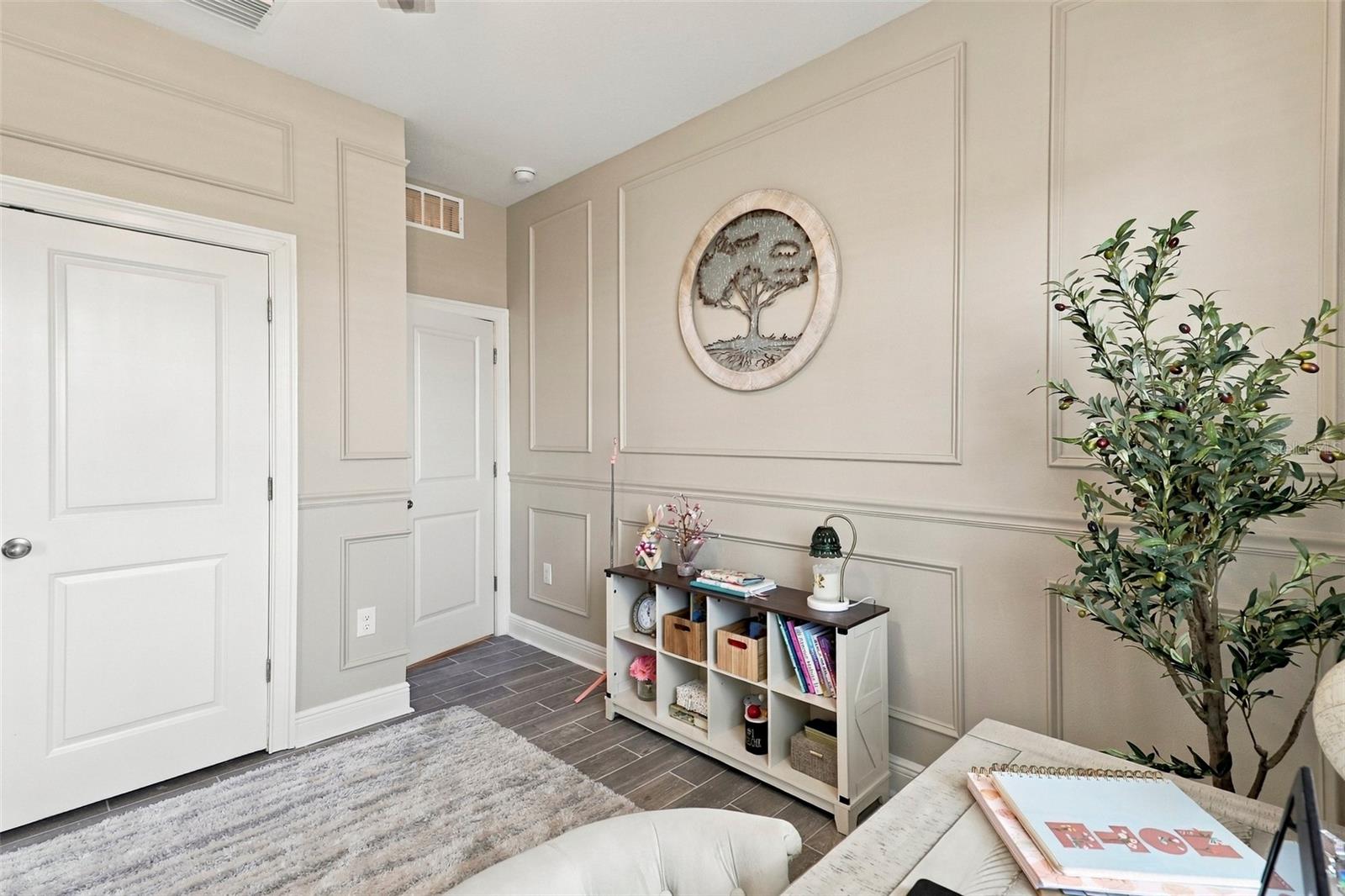 Decorative Wall Molding  and Chair Rail Detailing