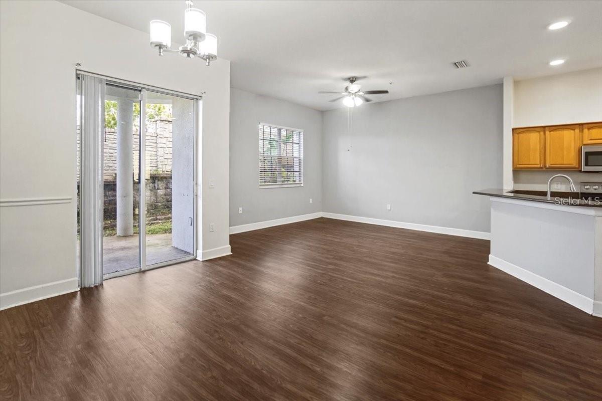 8406 COSTA BLANCA COURT, Temple Terrace, FL 33637