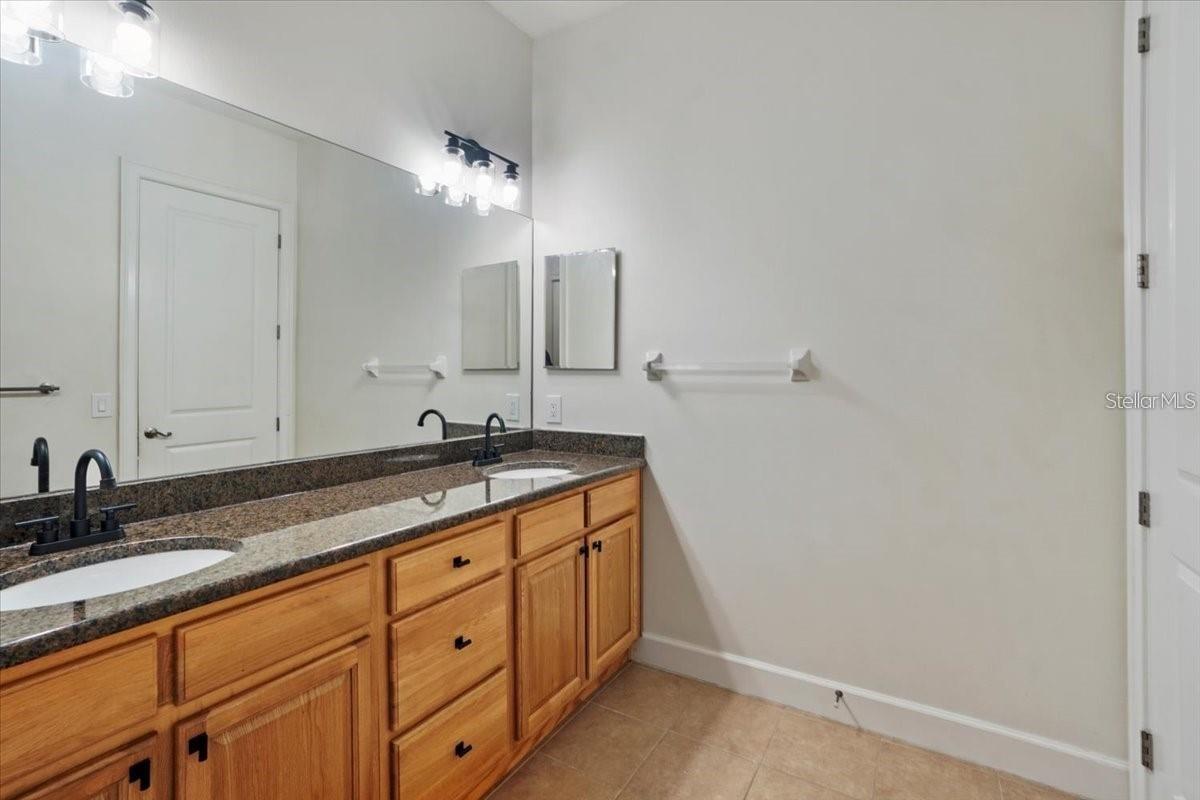 8406 COSTA BLANCA COURT, Temple Terrace, FL 33637