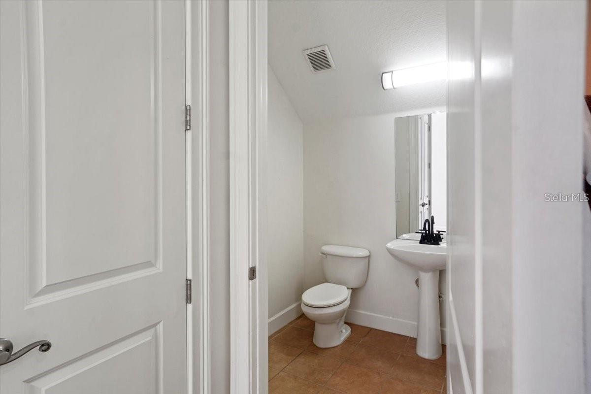 8406 COSTA BLANCA COURT, Temple Terrace, FL 33637