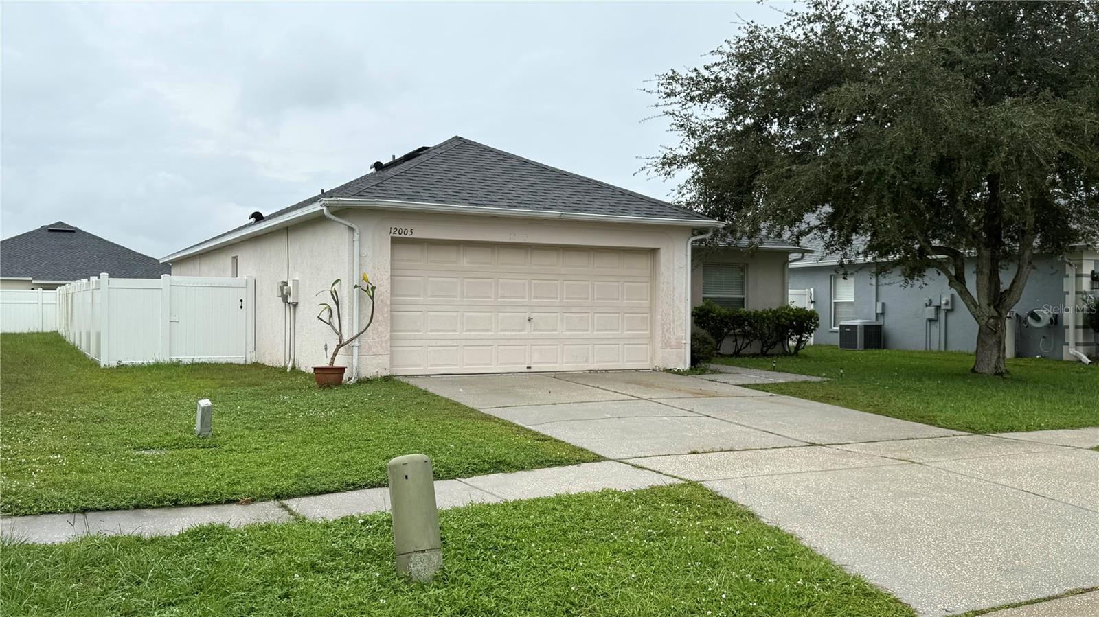 4BR / 2BA / 2CG
